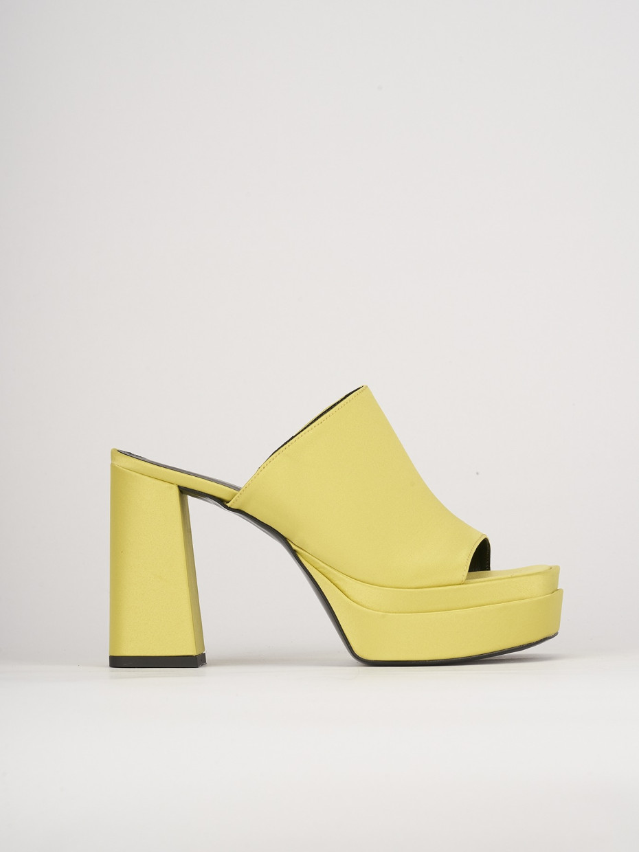 Mules tacón 10 cm verde cuero