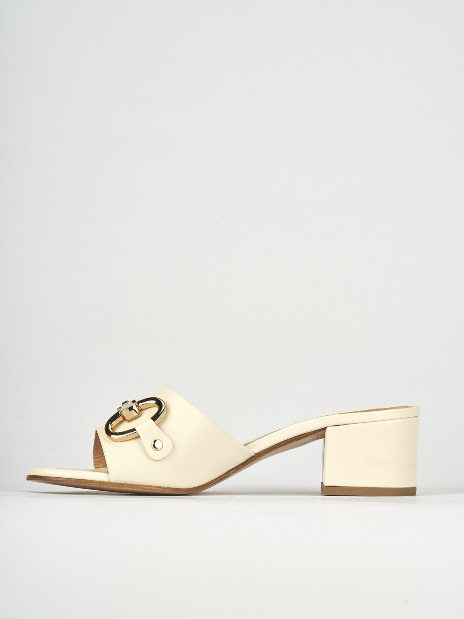 Mules tacón 5 cm blanco cuero
