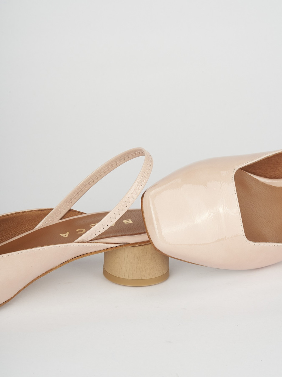 Pumps heel 4 cm pink varnish
