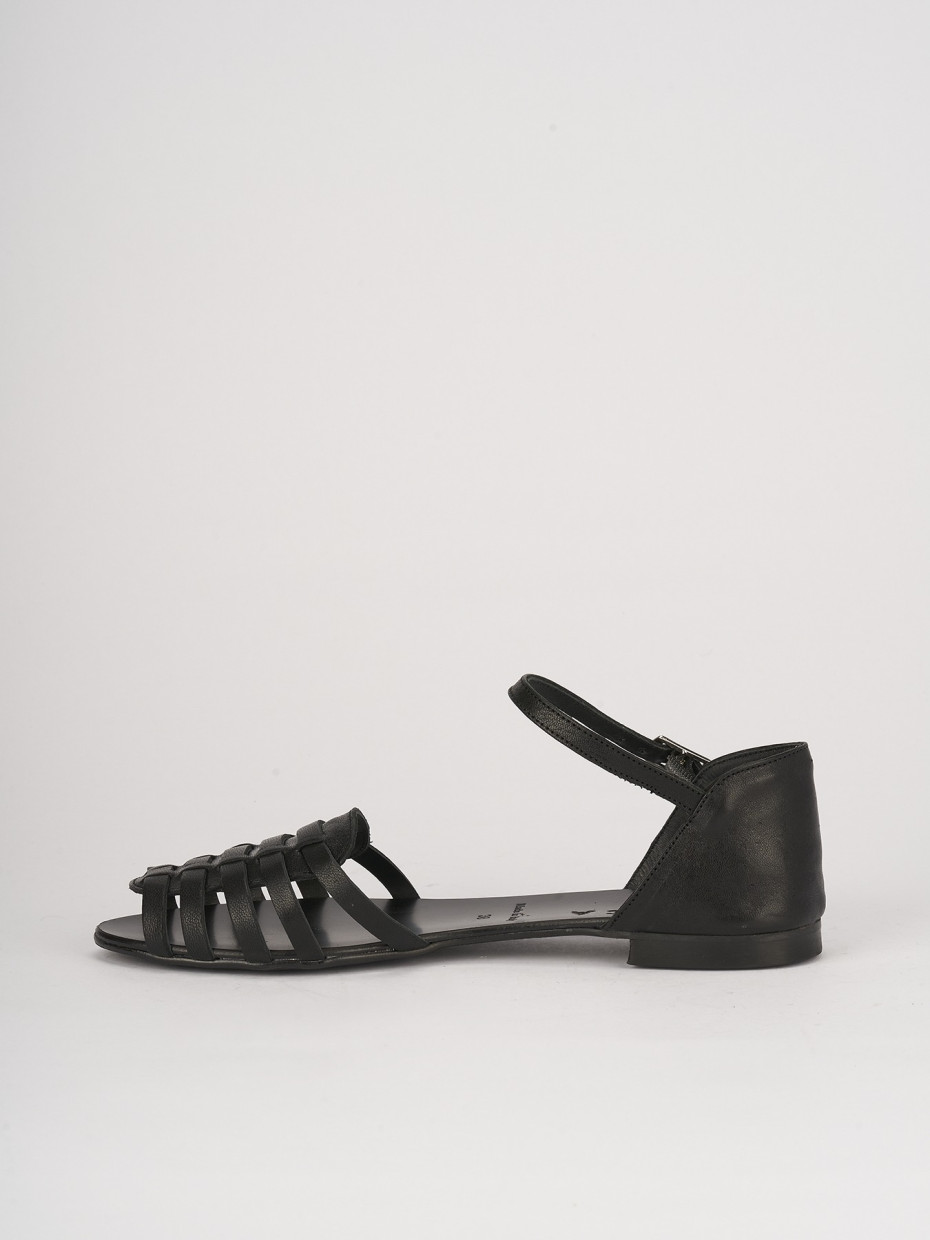 Low heel sandals heel 1 cm black leather