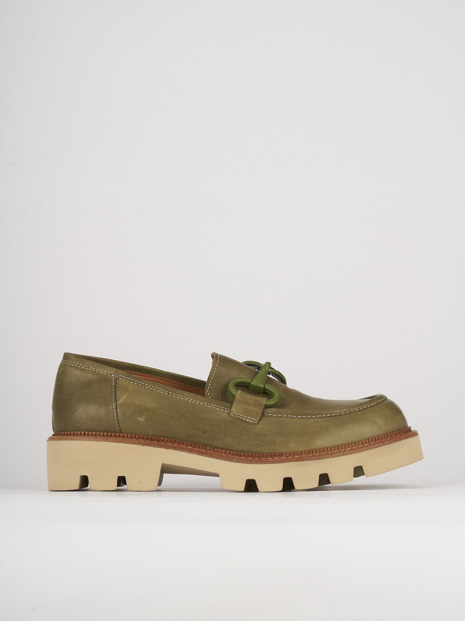 Mocasines tacón 1 cm verde cuero