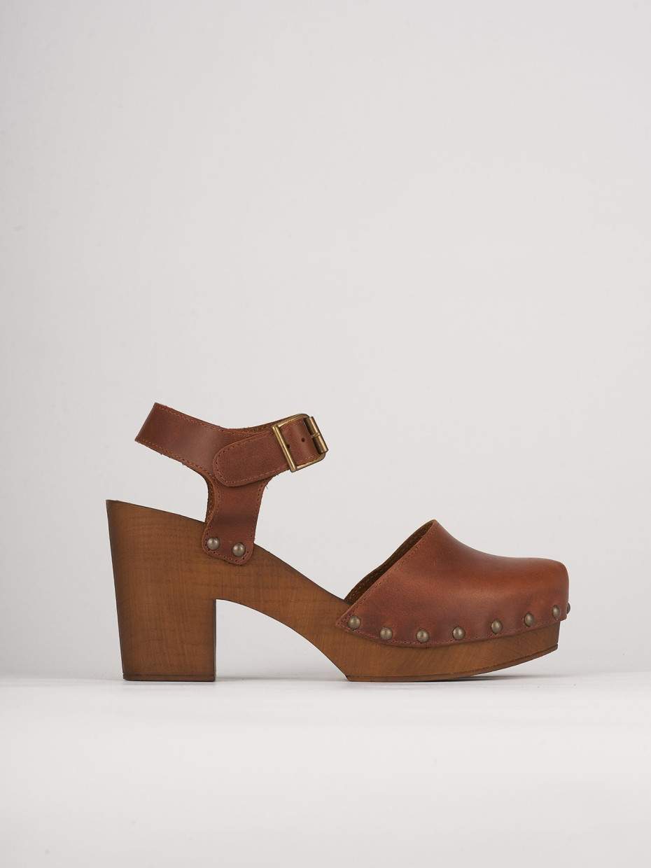 High heel sandals heel 7 cm brown leather