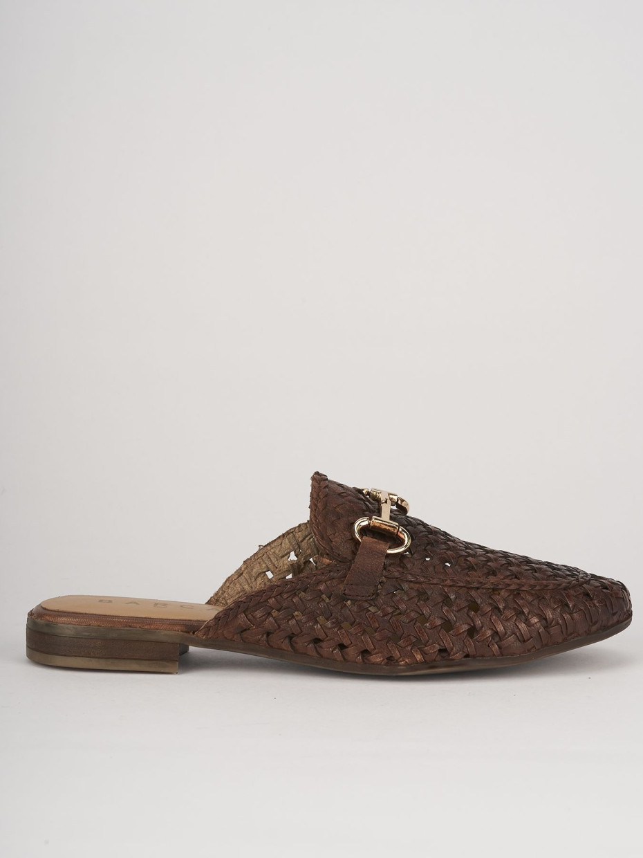 Zuecos con tacón tacón 1 cm marrón oscuro cuero