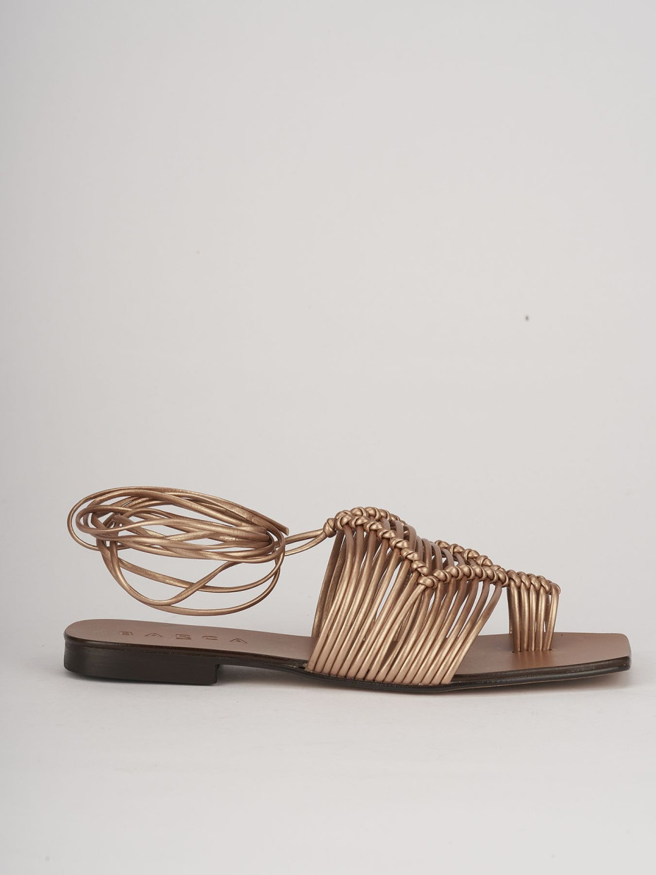 Sandalias de tacón bajo tacón 1 cm bronce cuero
