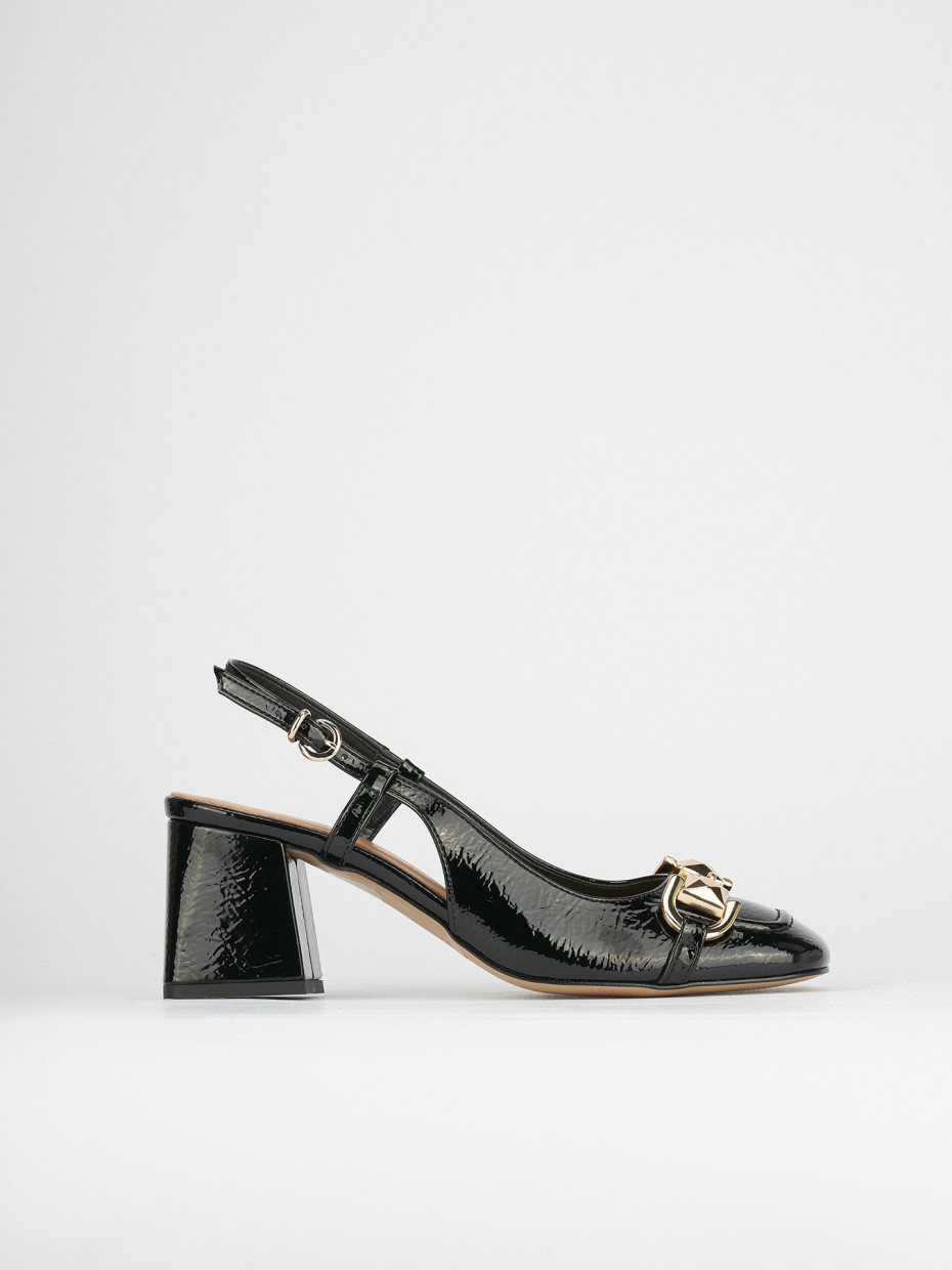 Pumps heel 6 cm black varnish