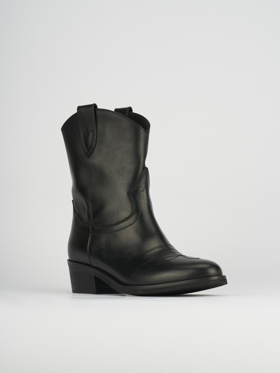 Botines de tacón bajo tacón 2 cm negro cuero