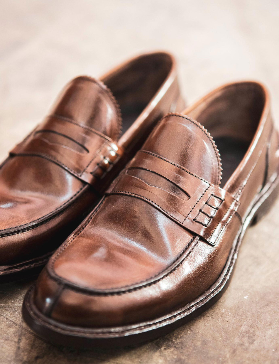 Mocasines tacón 2 cm marrón oscuro cuero