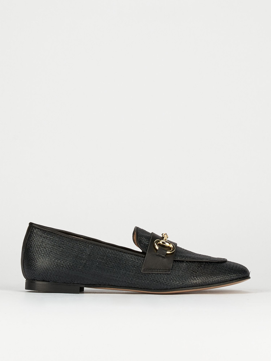 Loafers heel 1 cm black leather