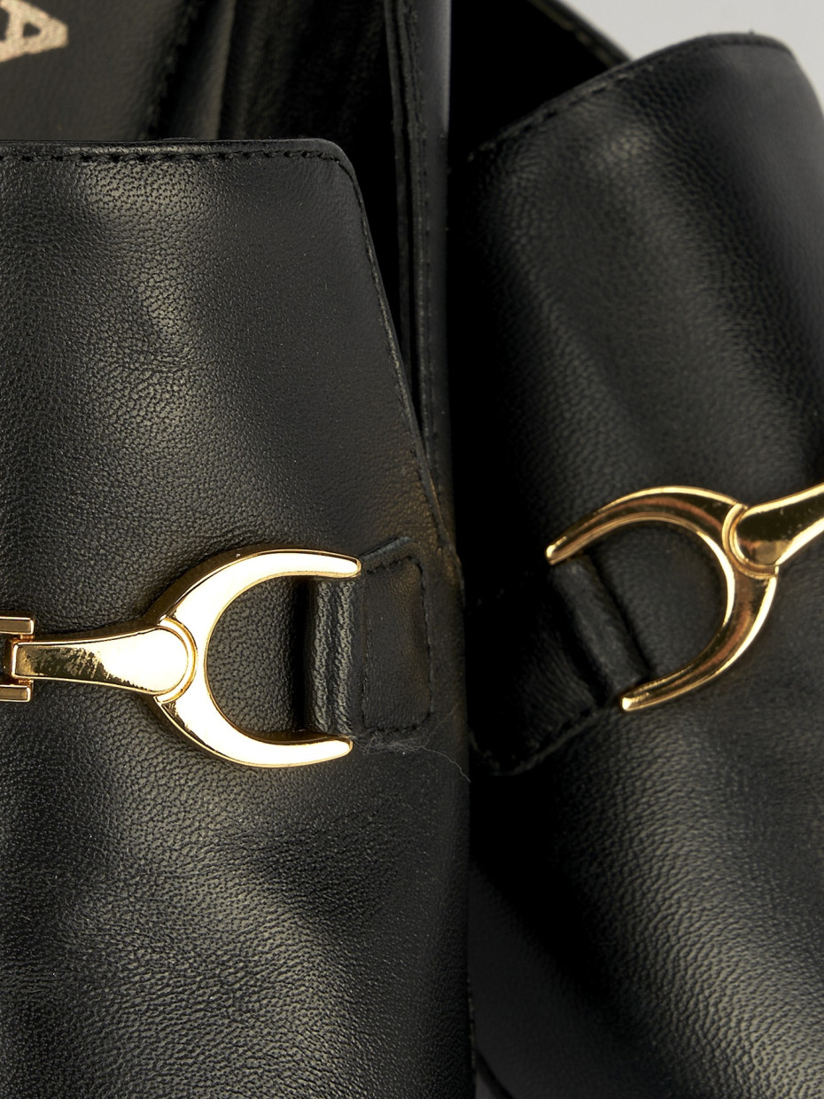 Loafers heel 1 cm black leather