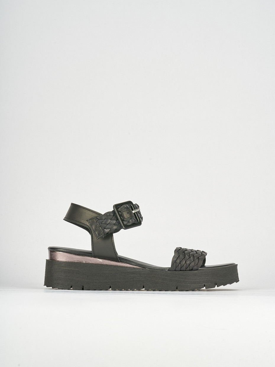 Sandalias de tacón bajo tacón 1 cm negro cuero