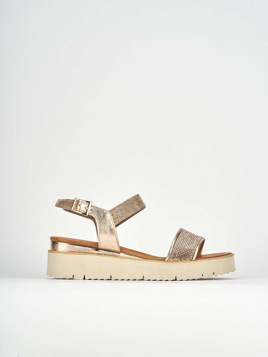 Sandalias de tacón bajo tacón 3 cm bronce cuero