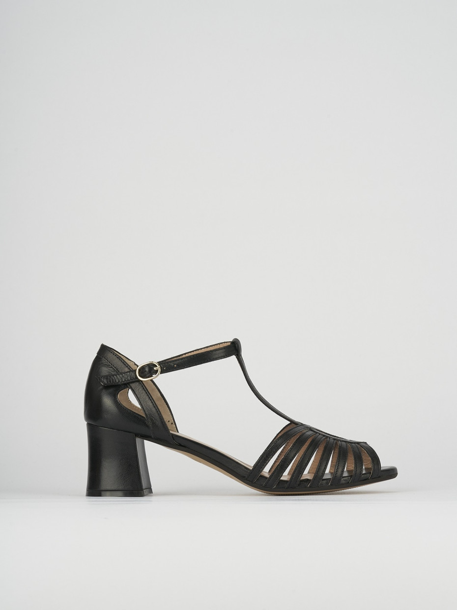 High heel sandals heel 5 cm black leather