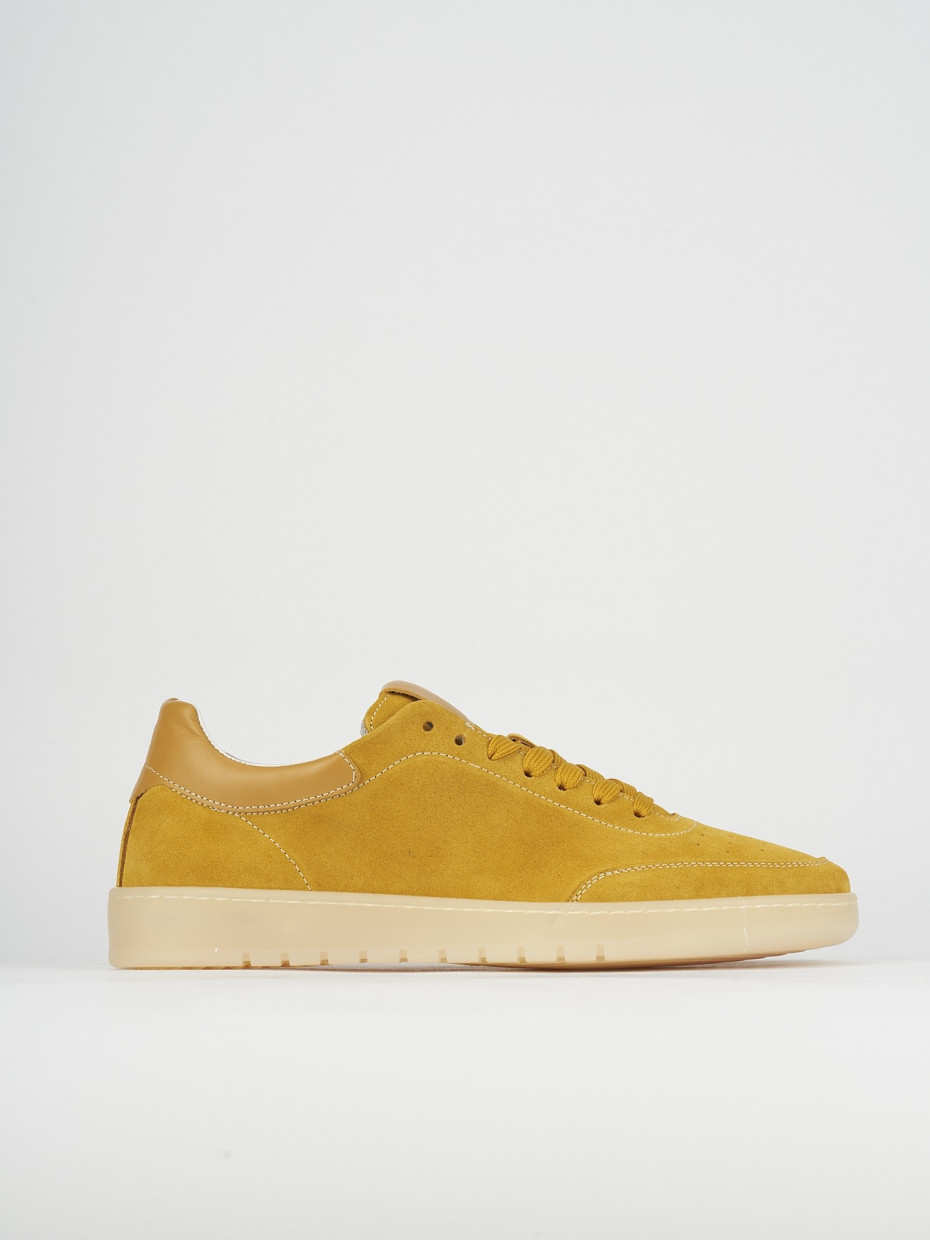 Sneakers yellow chamois