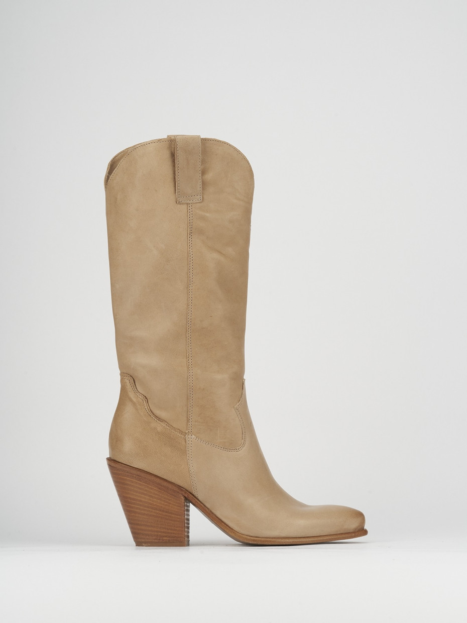 Botas de tacón alto tacón 8 cm beis cuero