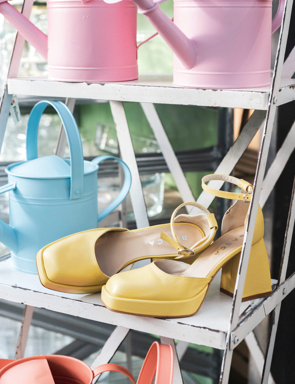 Pumps heel 8 cm yellow leather