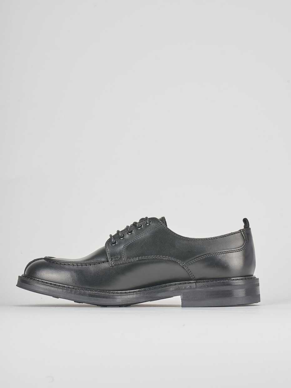 Zapatos de cordones negro cuero