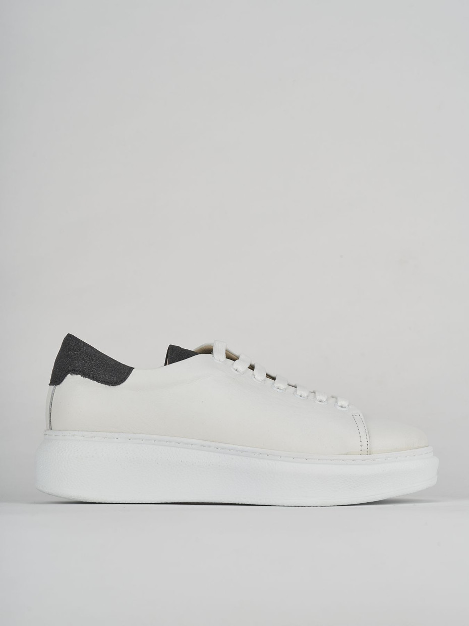 Zapatillas deportivas blanco cuero