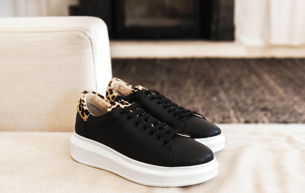 Zapatillas deportivas negro cuero