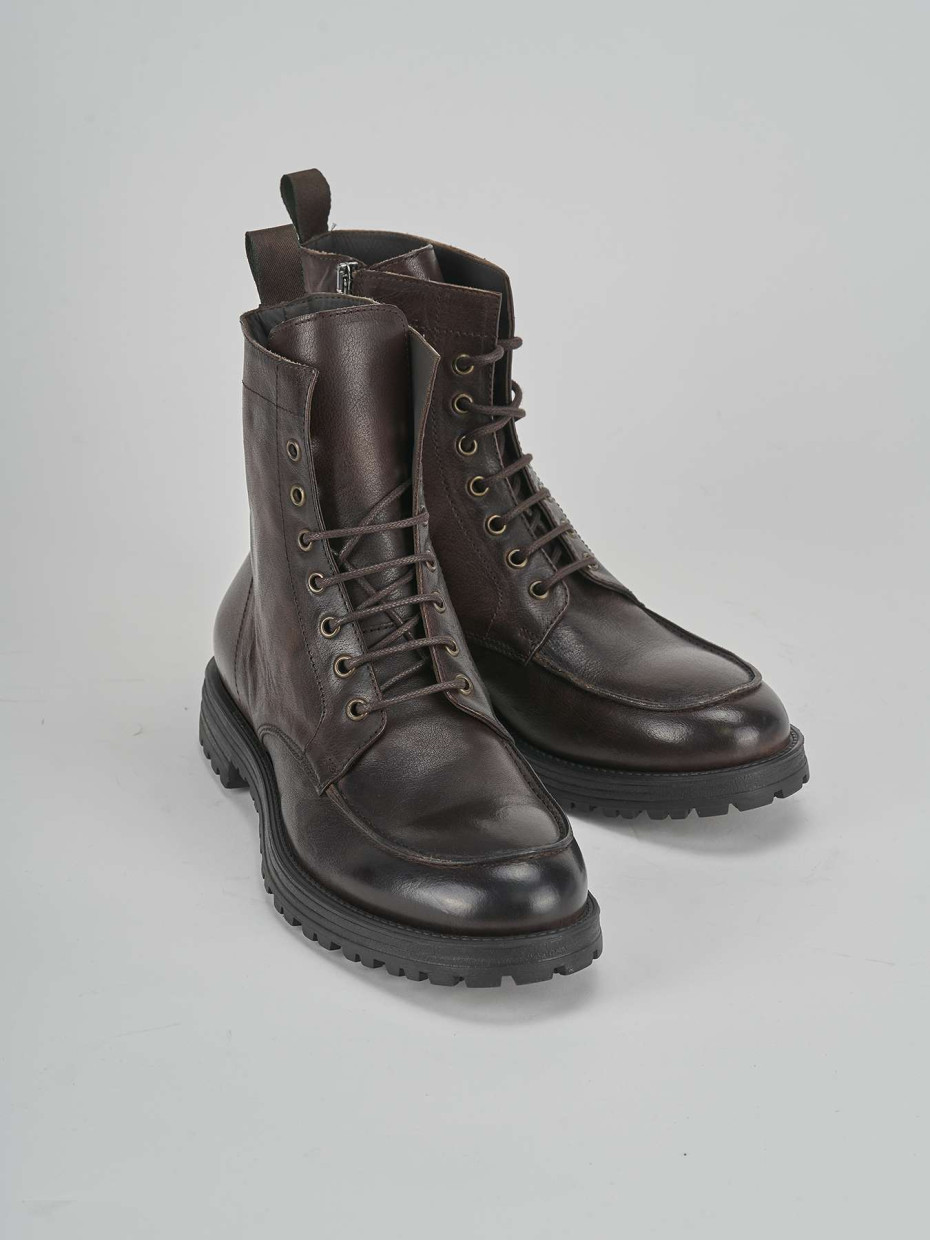 Botas militares marrón oscuro cuero