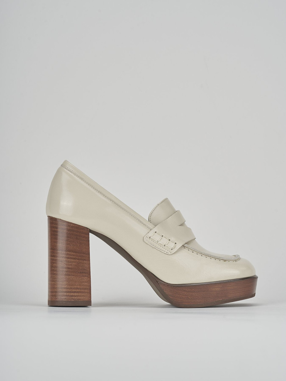 Mocasines tacón 9 cm blanco cuero