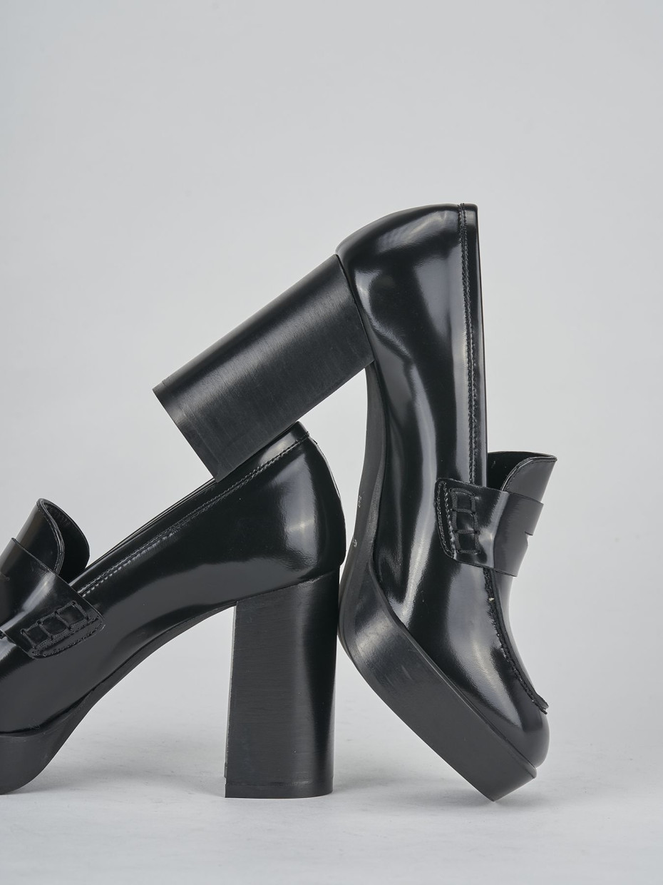Loafers heel 9 cm black leather