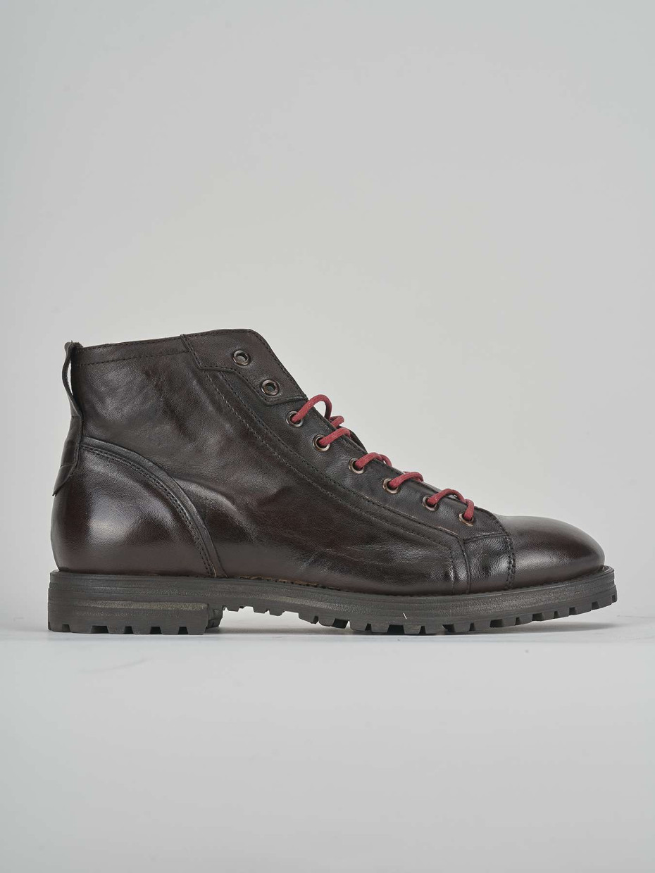 Botas militares marrón oscuro cuero
