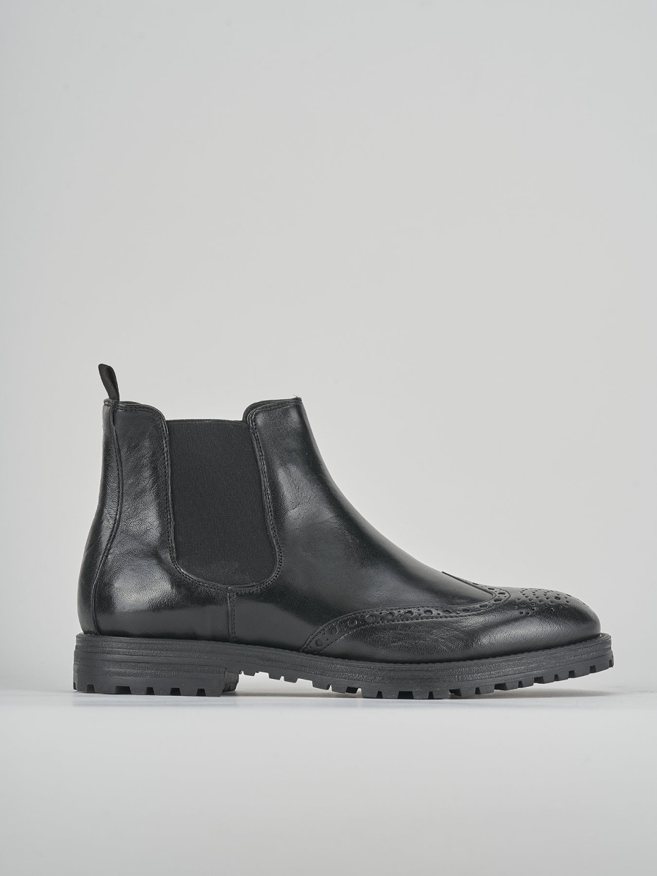 Botines negro cuero