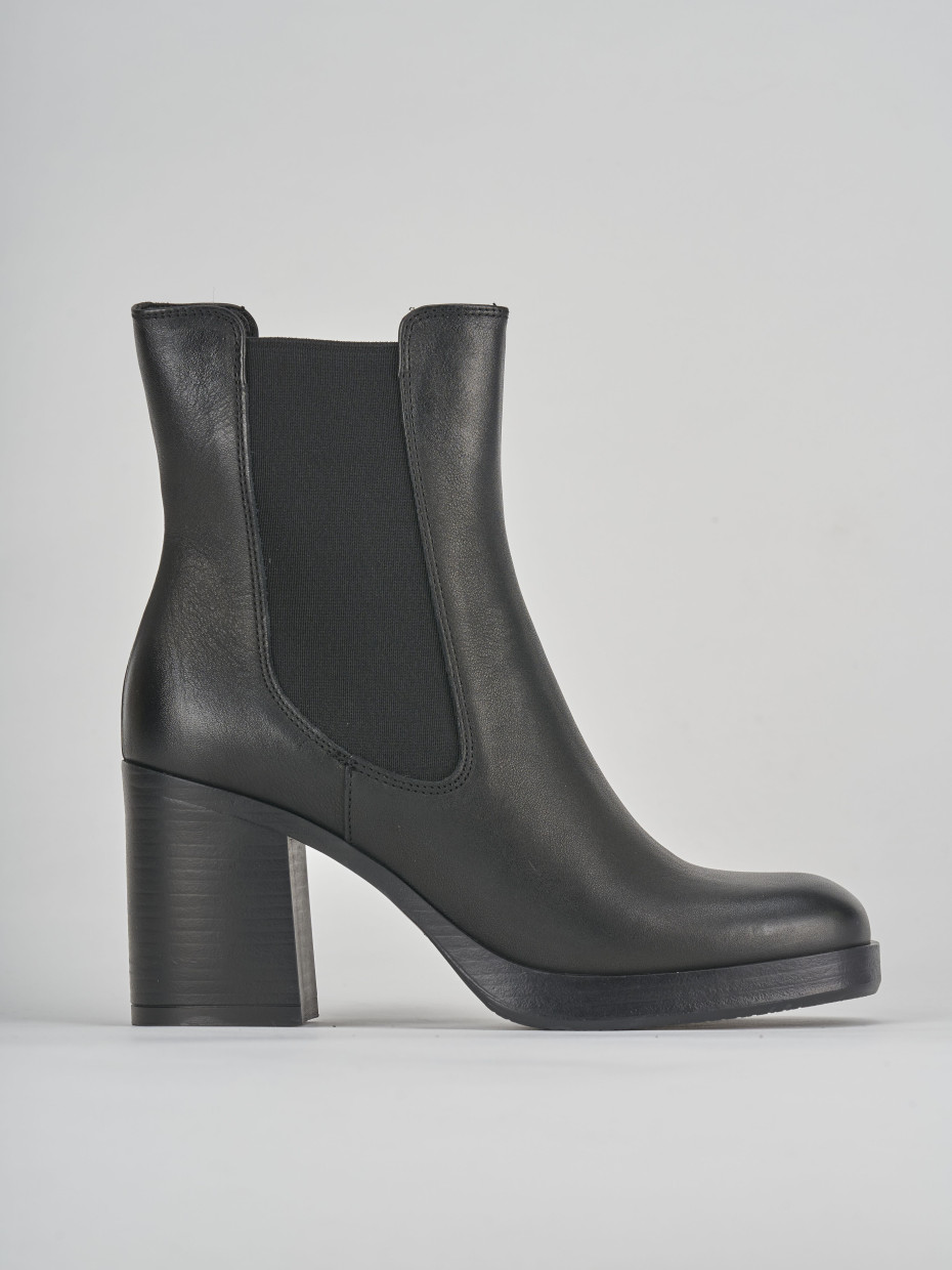 High heel ankle boots heel 8 cm black leather
