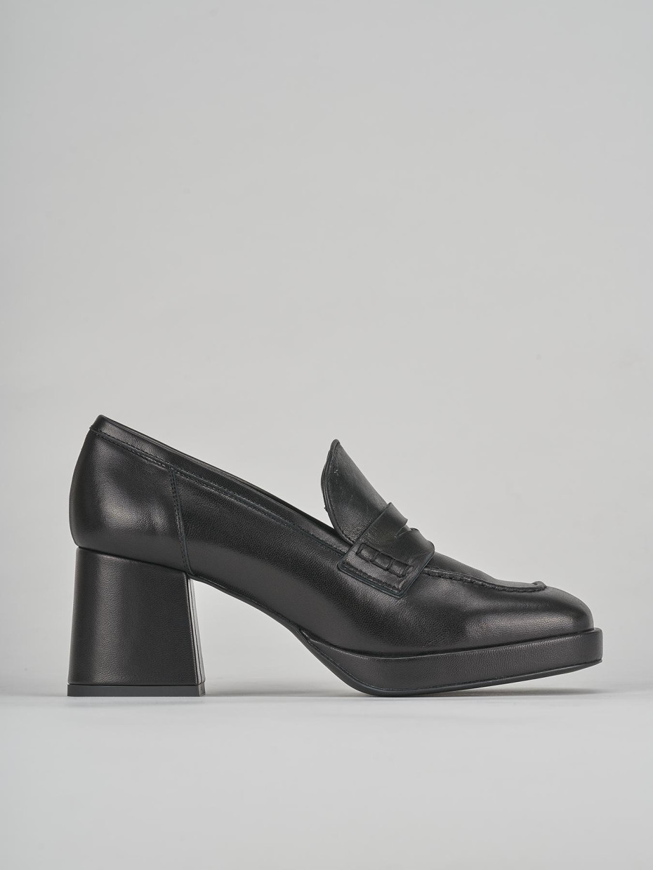 Mocasines tacón 7 cm negro cuero