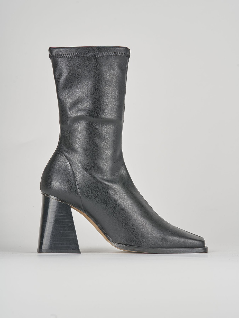 Botines de tacón alto tacón 7 cm negro cuero