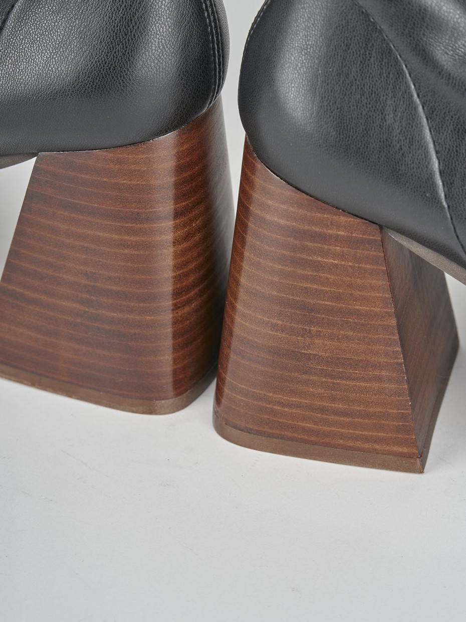 High heel boots heel 8 cm black leather