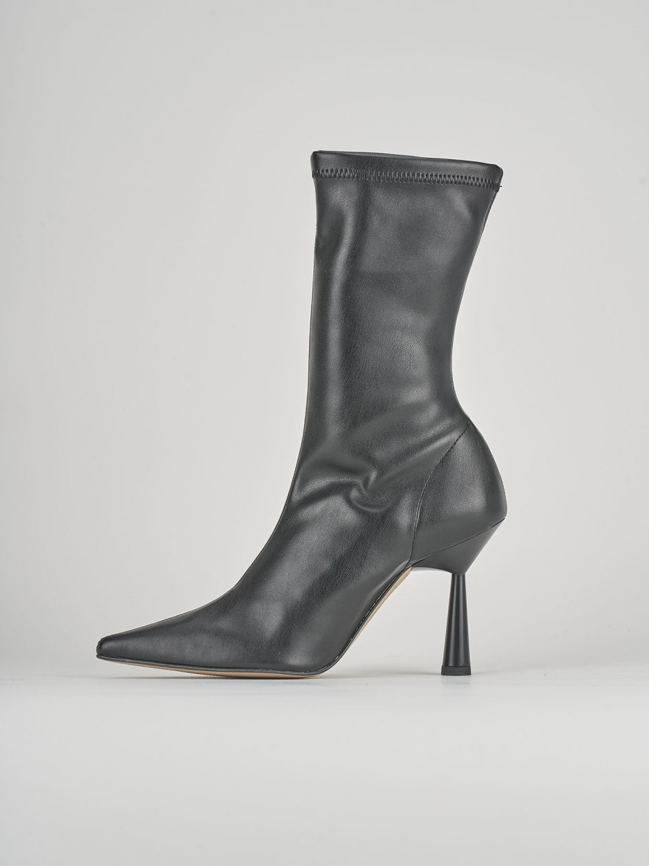 Botines de tacón alto tacón 9 cm negro cuero
