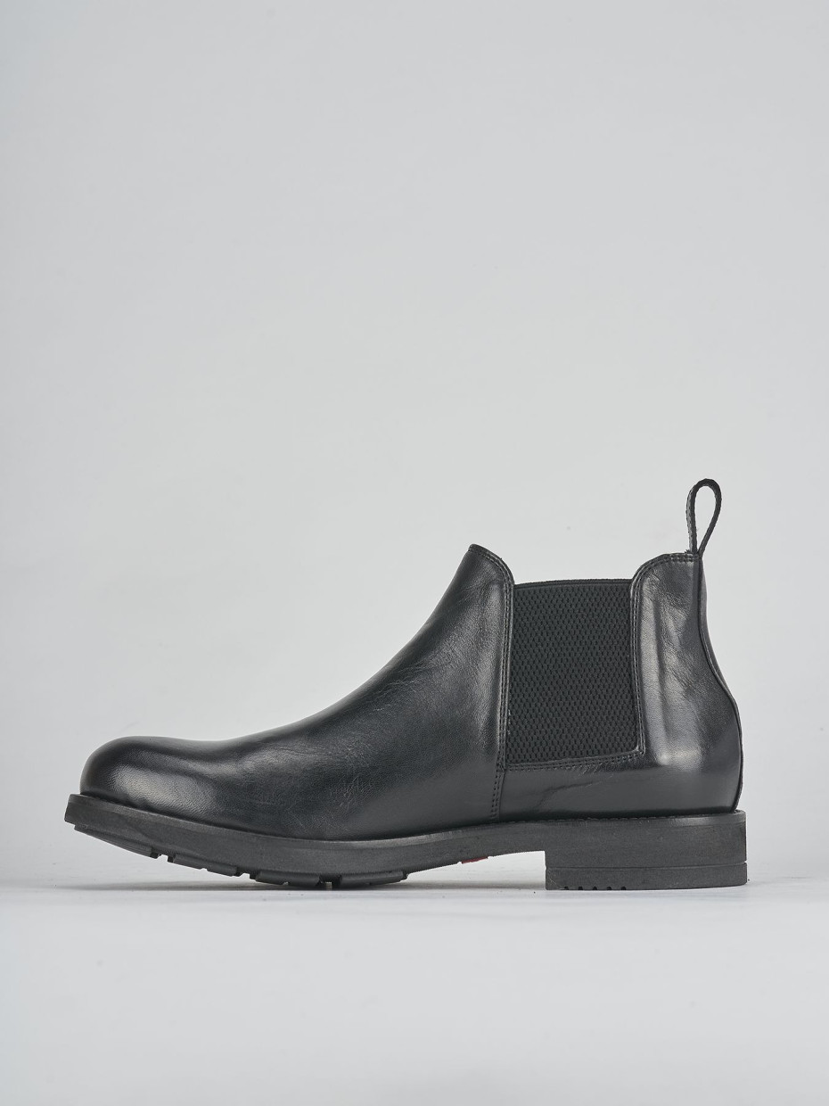 Botines negro cuero