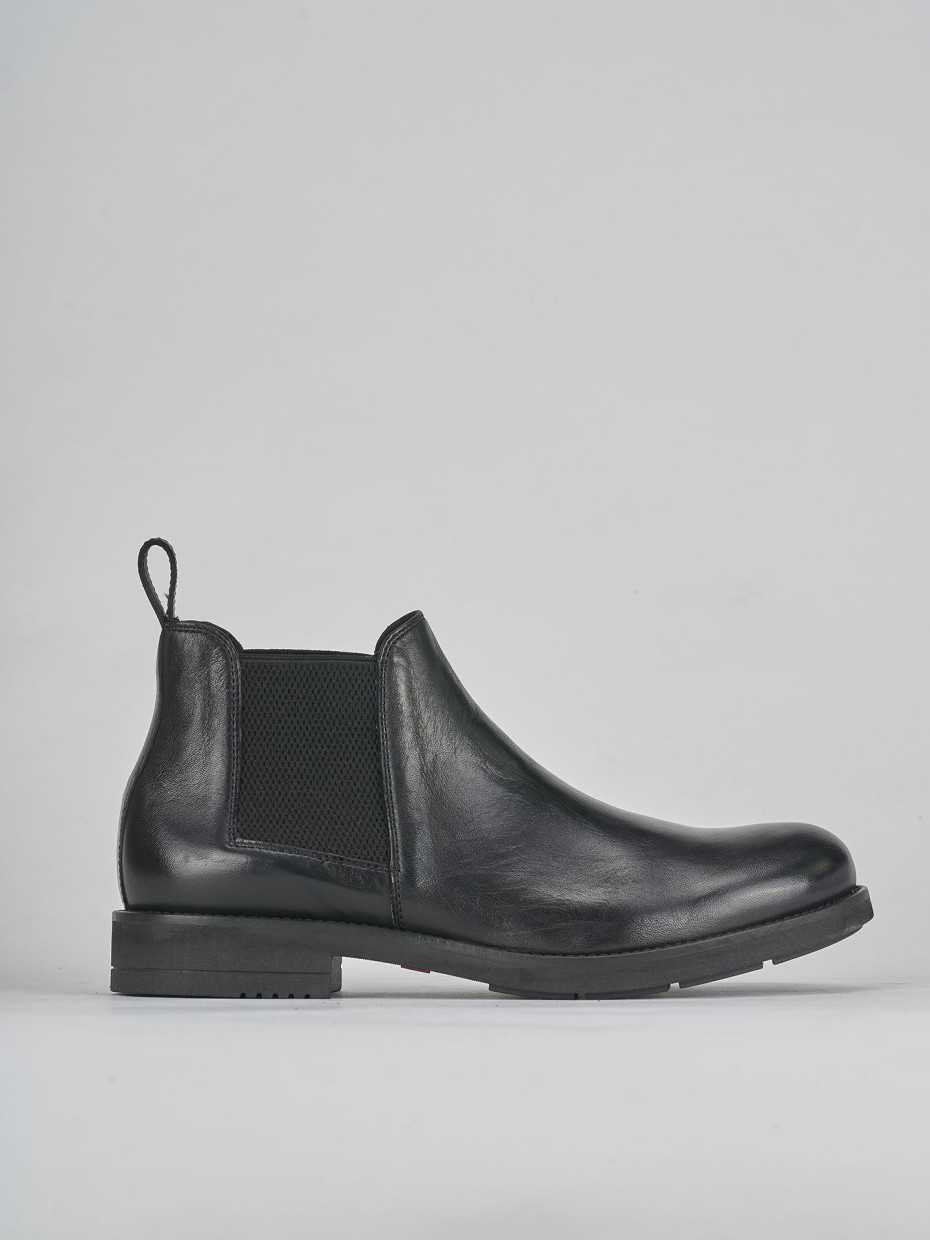 Botines negro cuero
