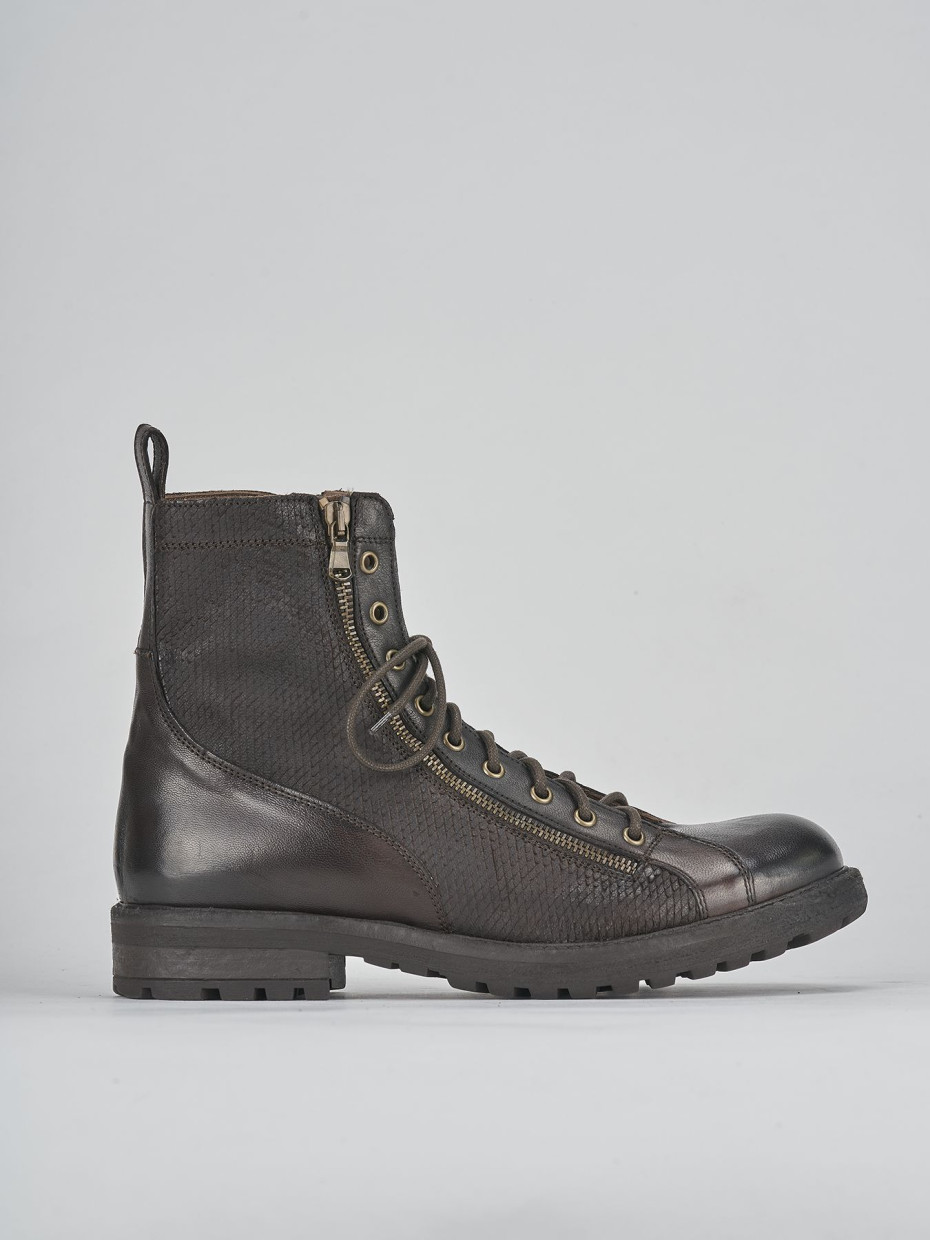 Botas militares tacón 1 cm marrón oscuro cuero