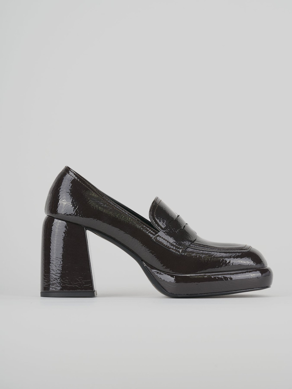 Mocasines tacón 9 cm marrón oscuro charol