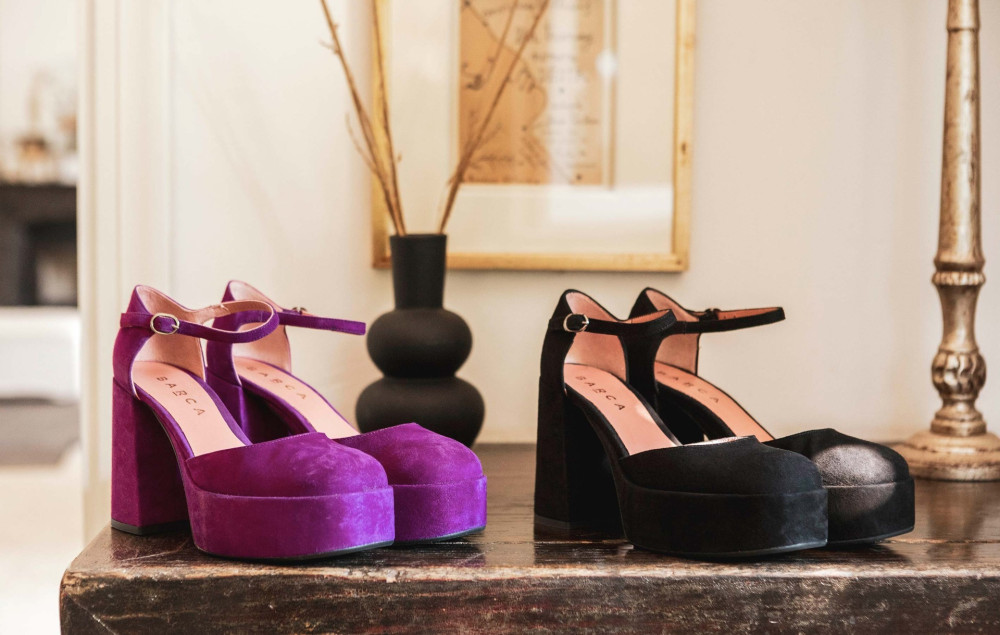 Pumps heel 9 cm black chamois