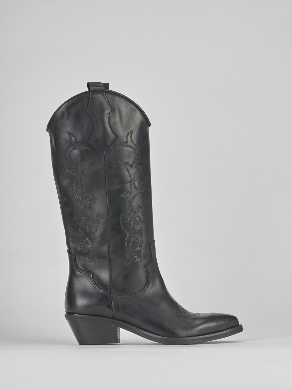 Botas de tacón bajo tacón 3 cm negro cuero