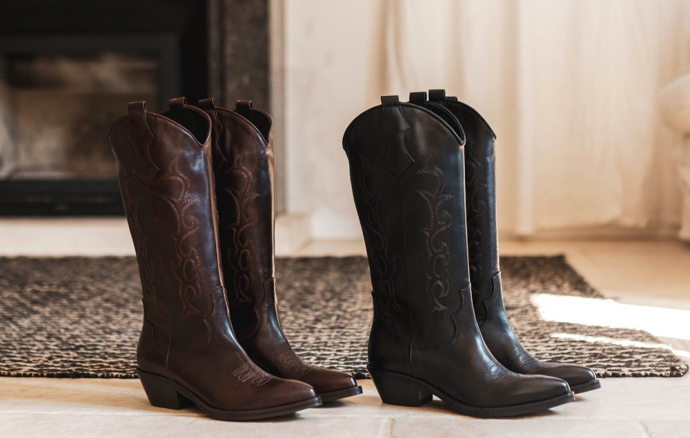 Botas de tacón bajo tacón 3 cm marrón oscuro cuero