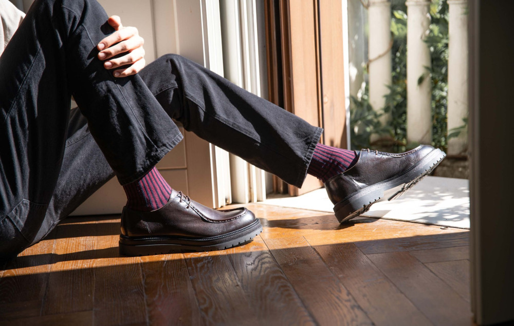 Zapatos de cordones marrón oscuro cuero
