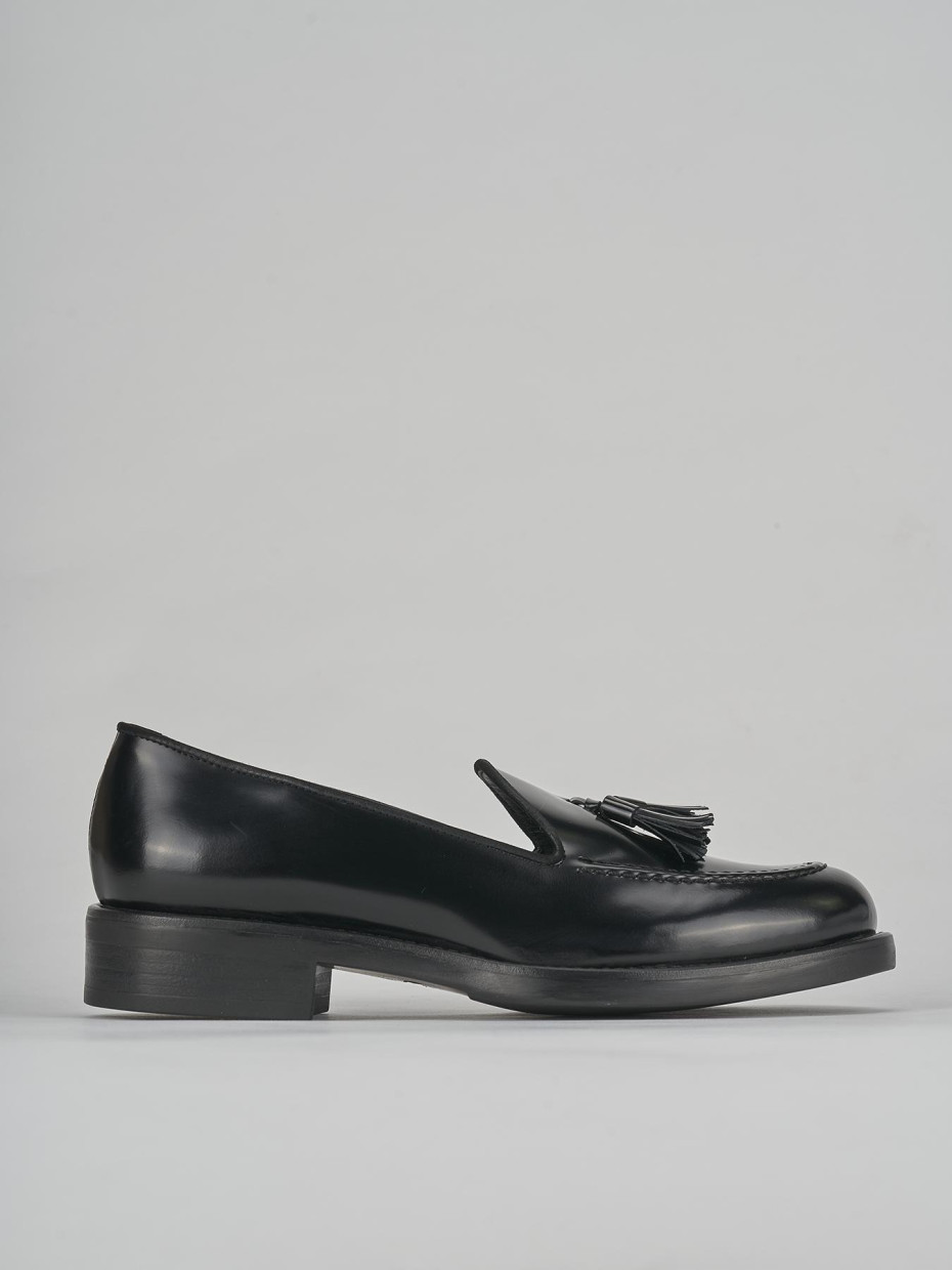 Mocasines tacón 2 cm negro cuero