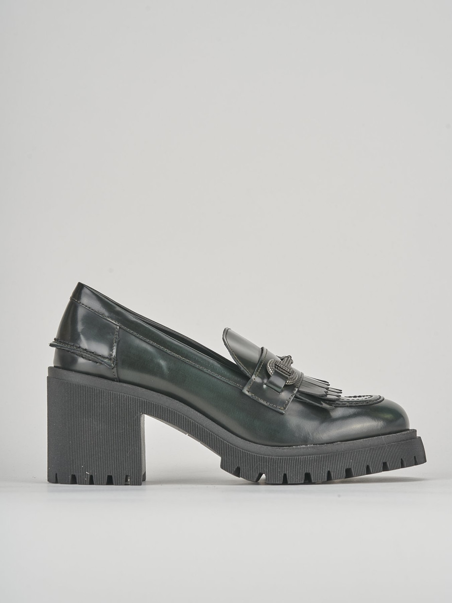Mocasines tacón 9 cm verde cuero