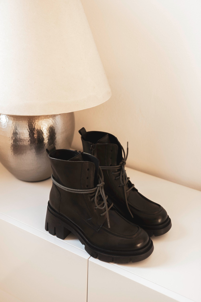 Botas militares tacón 3 cm verde cuero