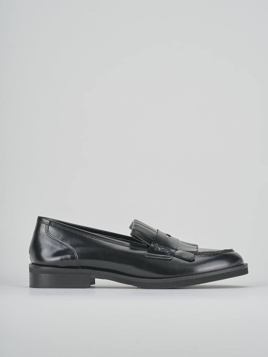 Mocasines tacón 2 cm negro cuero