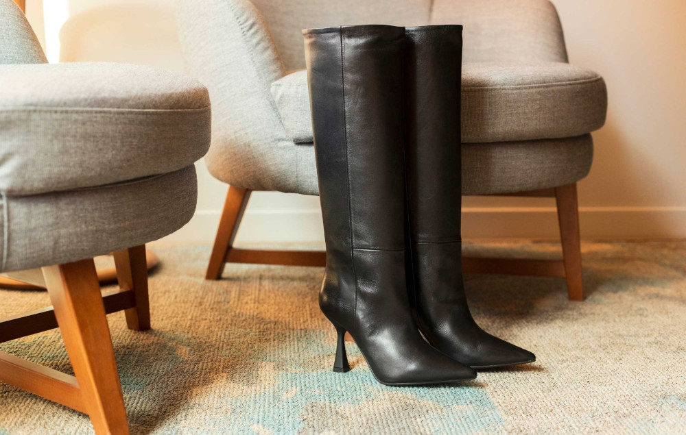 Botas de tacón alto tacón 9 cm negro cuero
