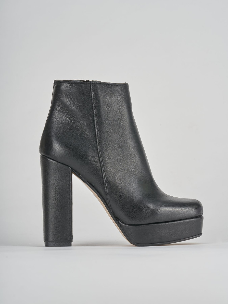 High heel ankle boots heel 9 cm black leather