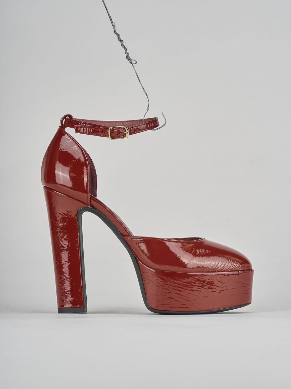 Pumps heel 13 cm red varnish