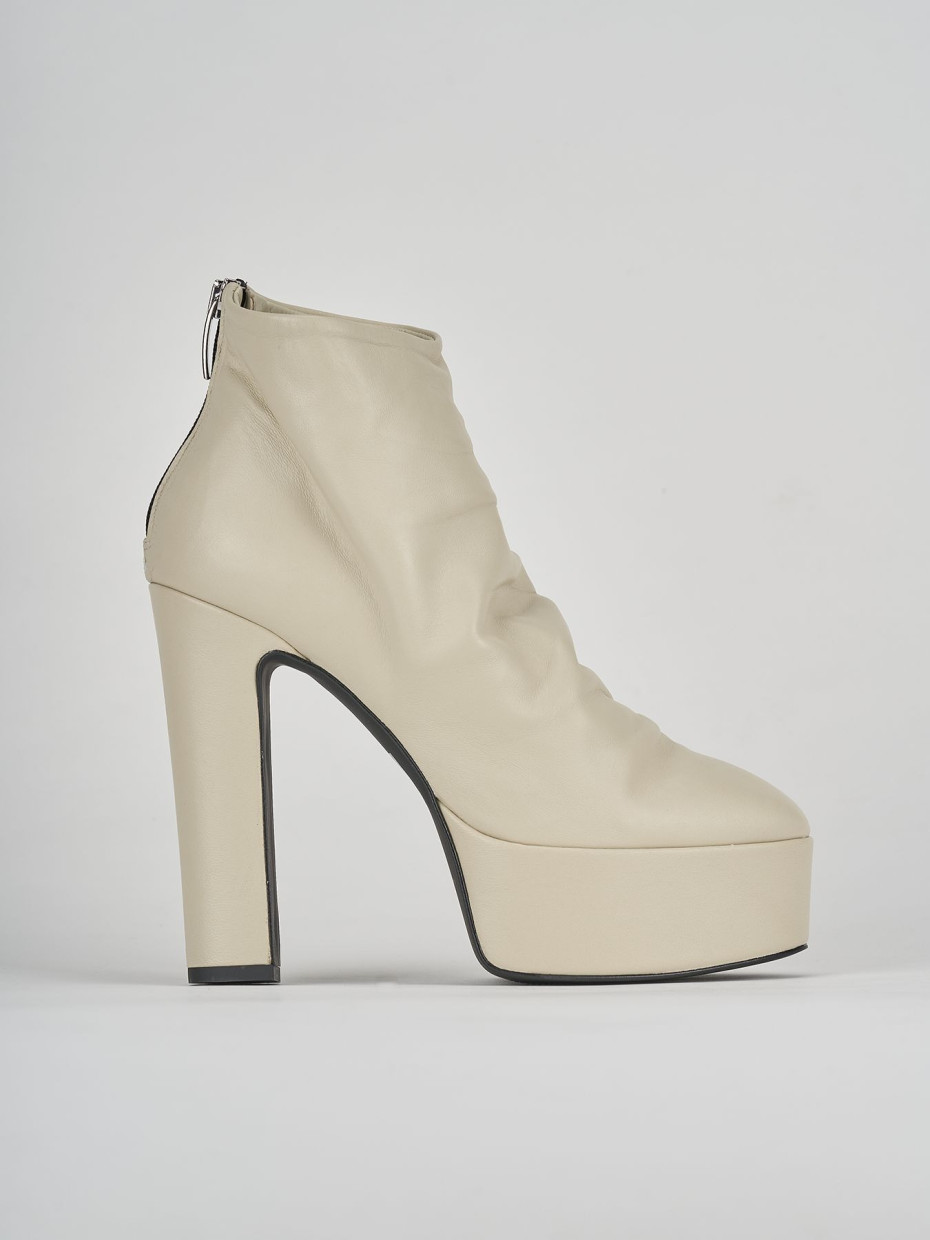 Botines de tacón alto tacón 13 cm beis cuero
