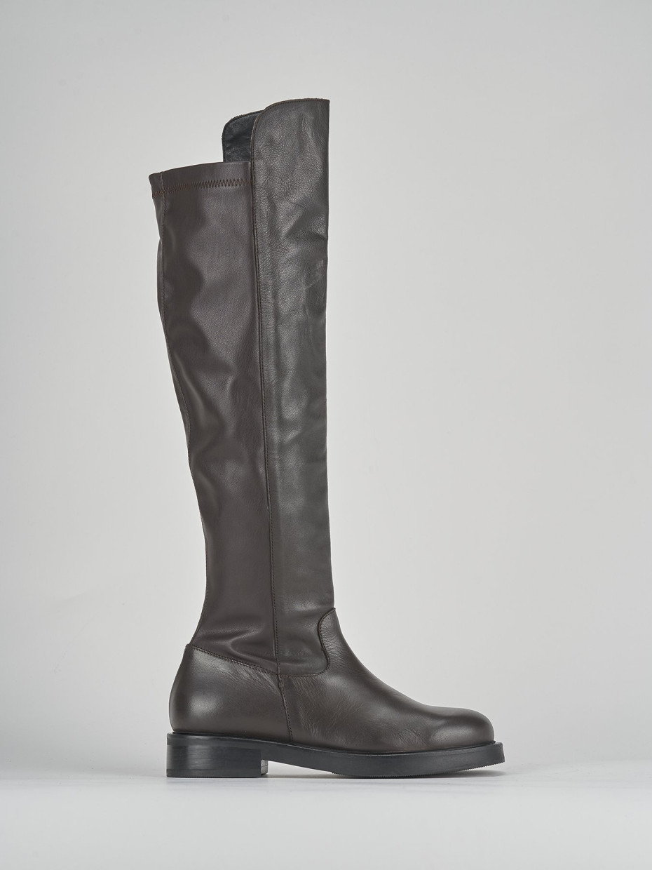 Botas de tacón bajo tacón 2 cm marrón oscuro cuero
