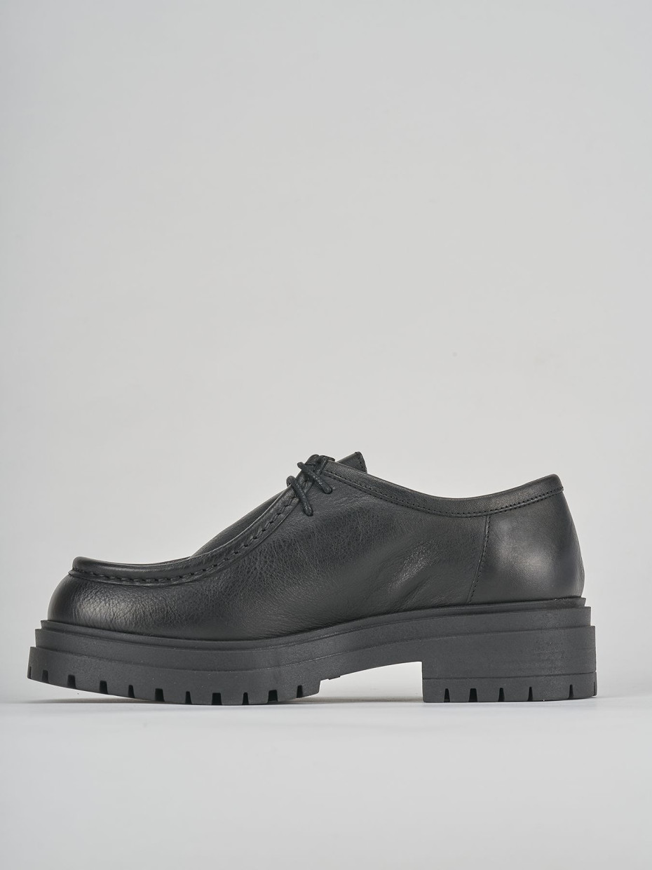 Stringate tacco 2cm pelle nero